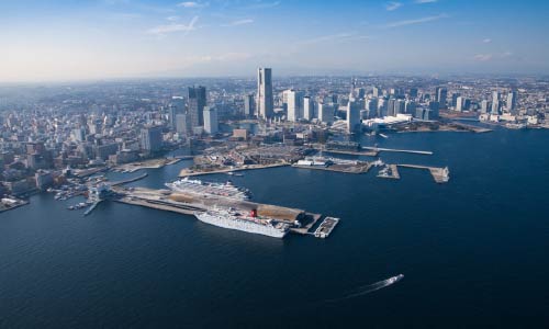 上空から見下ろした横浜の海